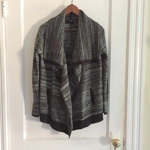 Ann Taylor Cozy Black and White Open Cardigan XS